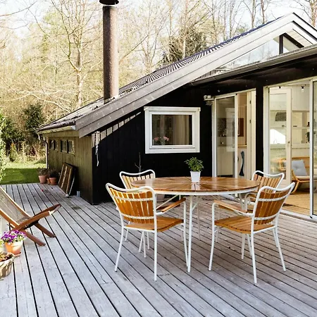 Feriehus Light And Wild Woods For The Entire Family *